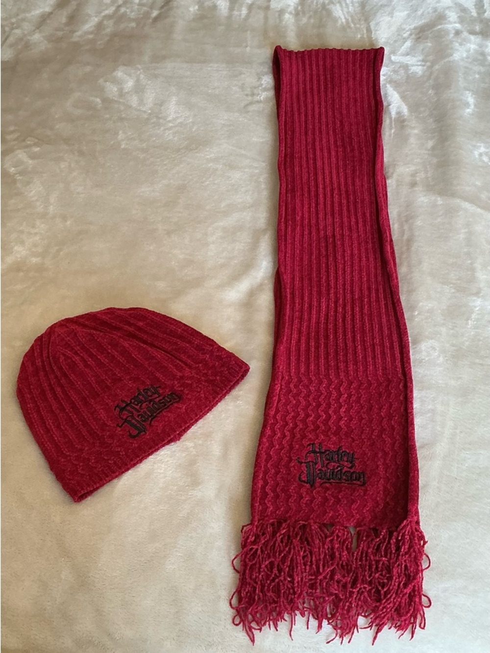 Harley-Davidson Vibrant Red Knit Hat & Scarf with Branded Label Size OS